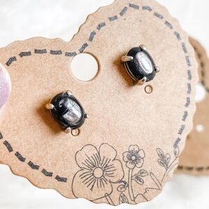 ✨Hypersthene silver flash Black Stud Earrings✨